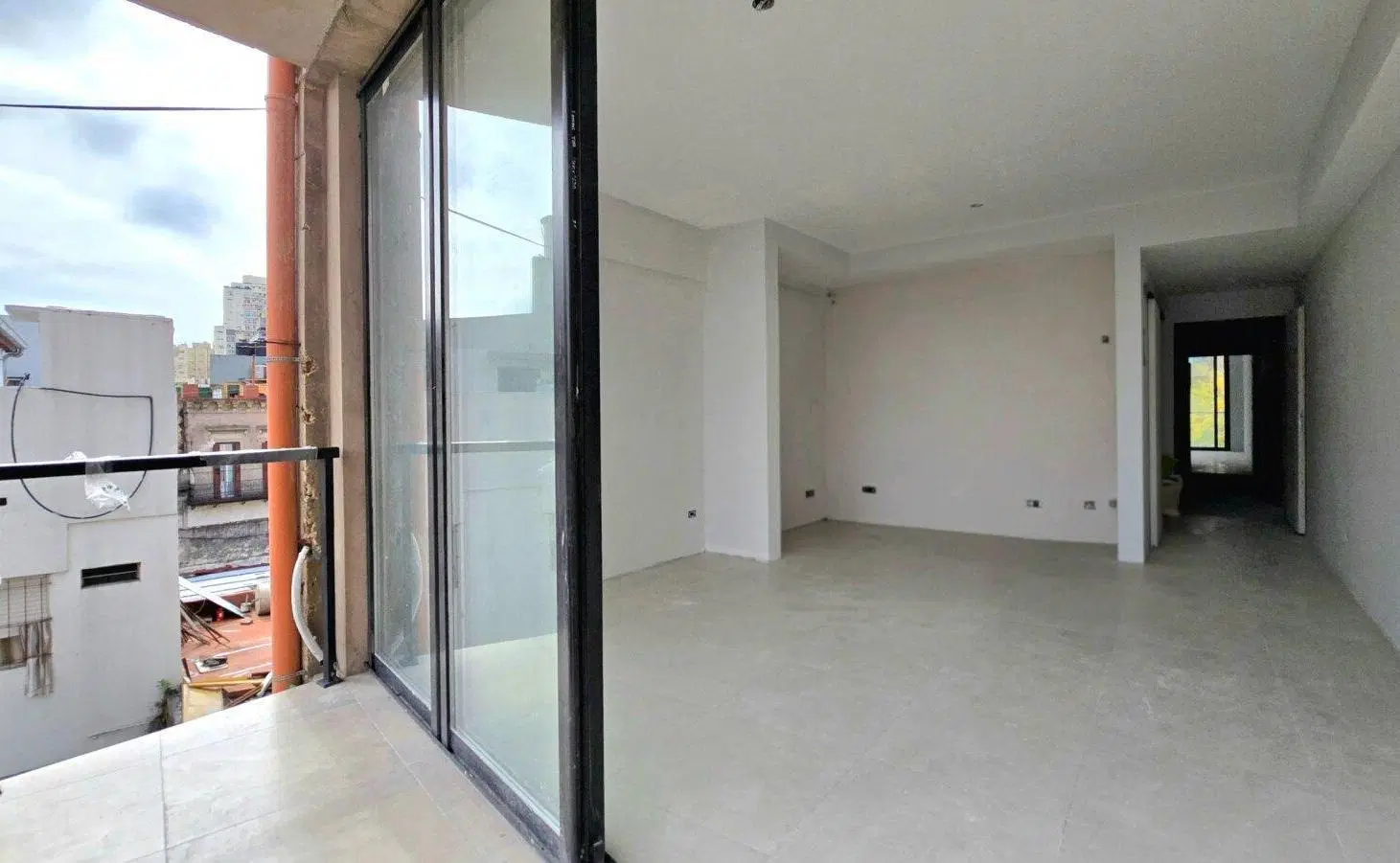 VENTA DEPARTAMENTO- BALVANERA - MONOAMBIENTE CON BALCON 4
