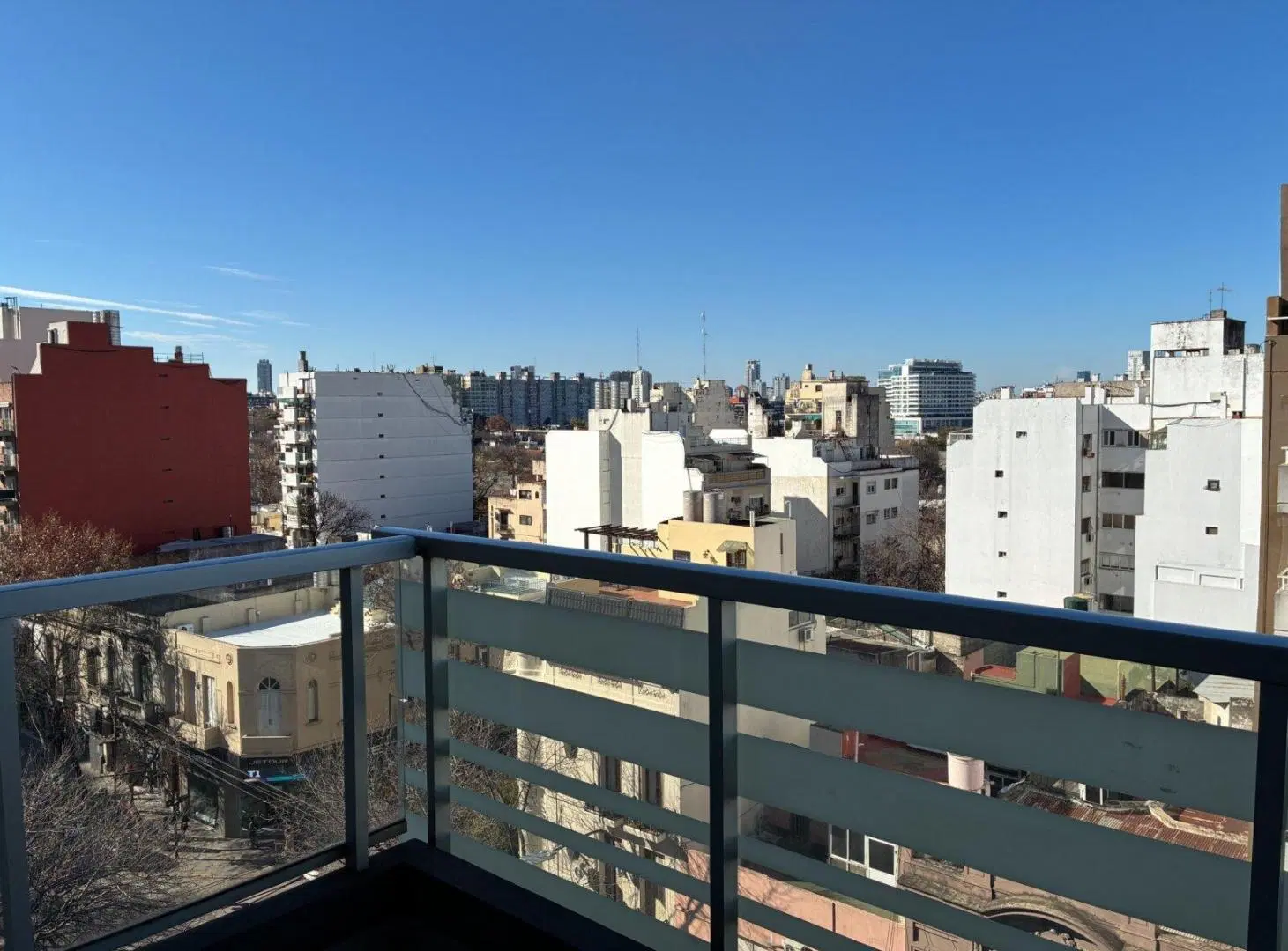 DEPARTAMENTO 2 AMBIENTES FULL AMENITIES CON BALCON Y COCHERA EN COLEGIALES 1