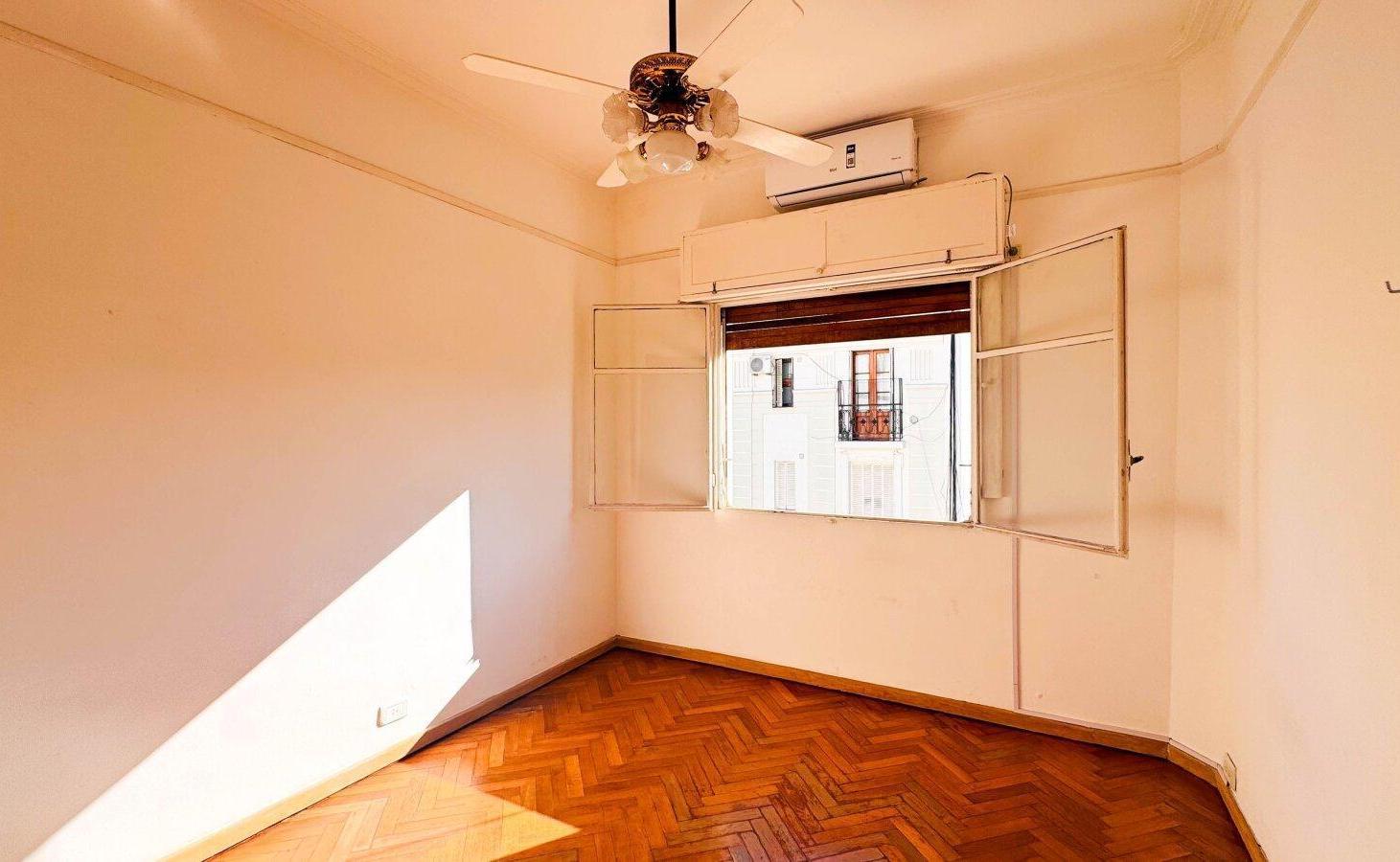 Foto de VENTA | DEPARTAMENTO 2 AMBIENTES CON BALCÓN FRANCÉS EN BALVANERA - MONTSERRAT | MUY LUMINOSO, imagen 4