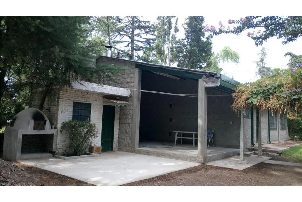 QUINTA CON DOS CASAS, PILETA Y AÑOSA ARBOLEDA 5