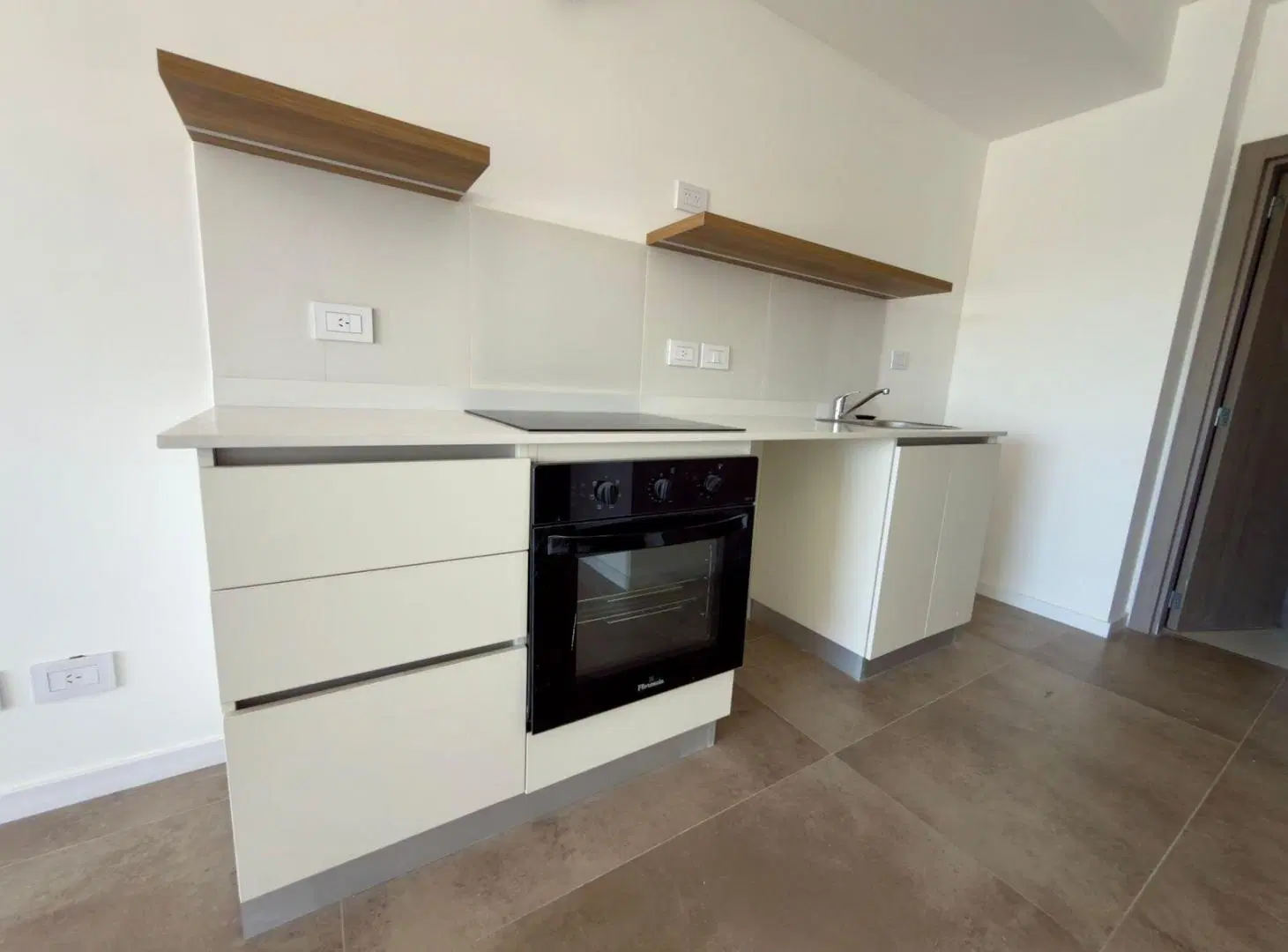 VENTA |MONOAMBIENTE A ESTRENAR CON BALCÓN Y VISTA PANORÁMICA | LINIERS 4