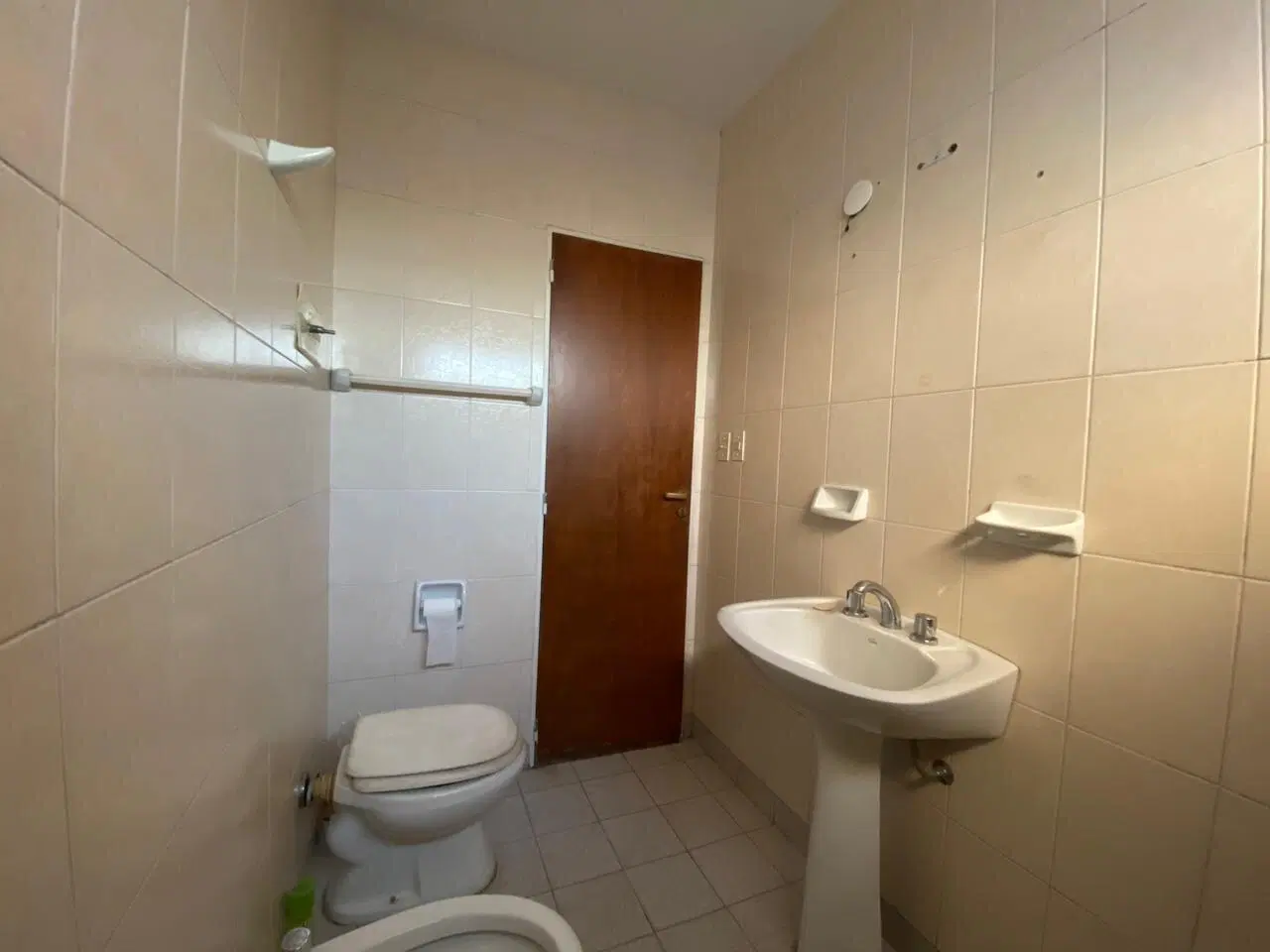 ALQUILER 2 AMBIENTES, SIN EXPENSAS PLAZA IRLANDA 5