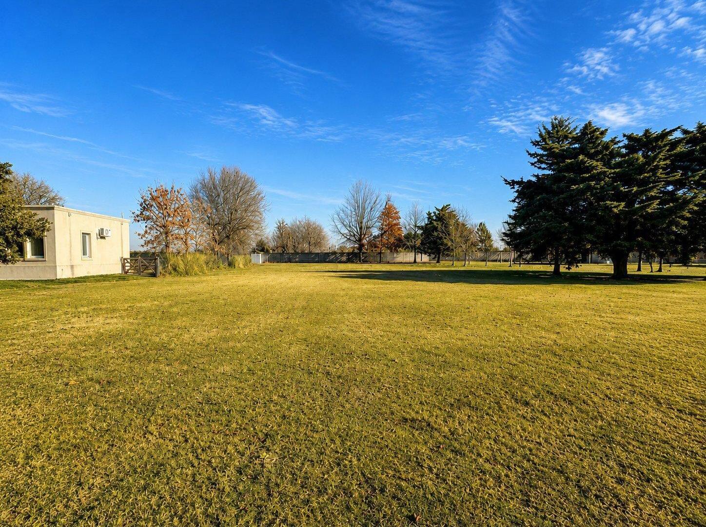 Foto de Amplio Lote de 1.875 m² en Haras del Sol, Pilar. Gran Oportunidad, imagen 1