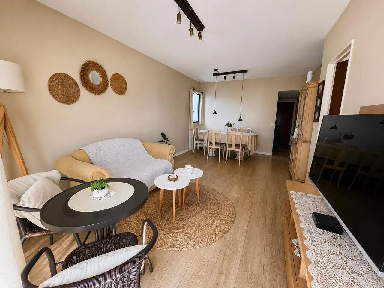 Departamento 3 ambientes en Venta en Vicente López con balcón al frente piso alto 2