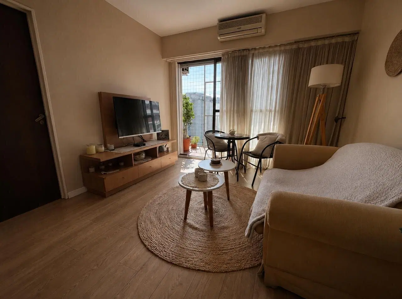 Departamento 3 ambientes en Venta en Vicente López con balcón al frente piso alto 4