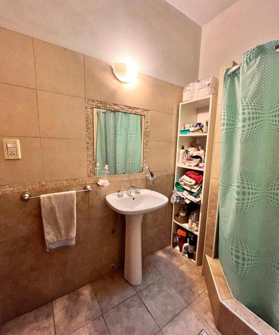 Casa Apto Credito  cuatro ambientes patio jardin y cochera cercana a la estacion. 5