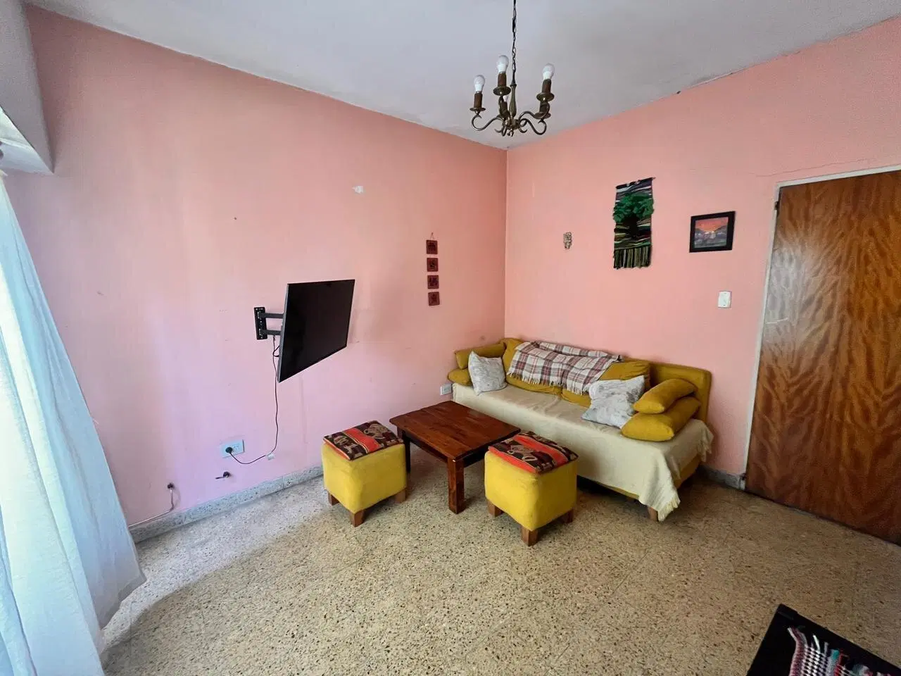 Casa Apto Credito  cuatro ambientes patio jardin y cochera cercana a la estacion. 2