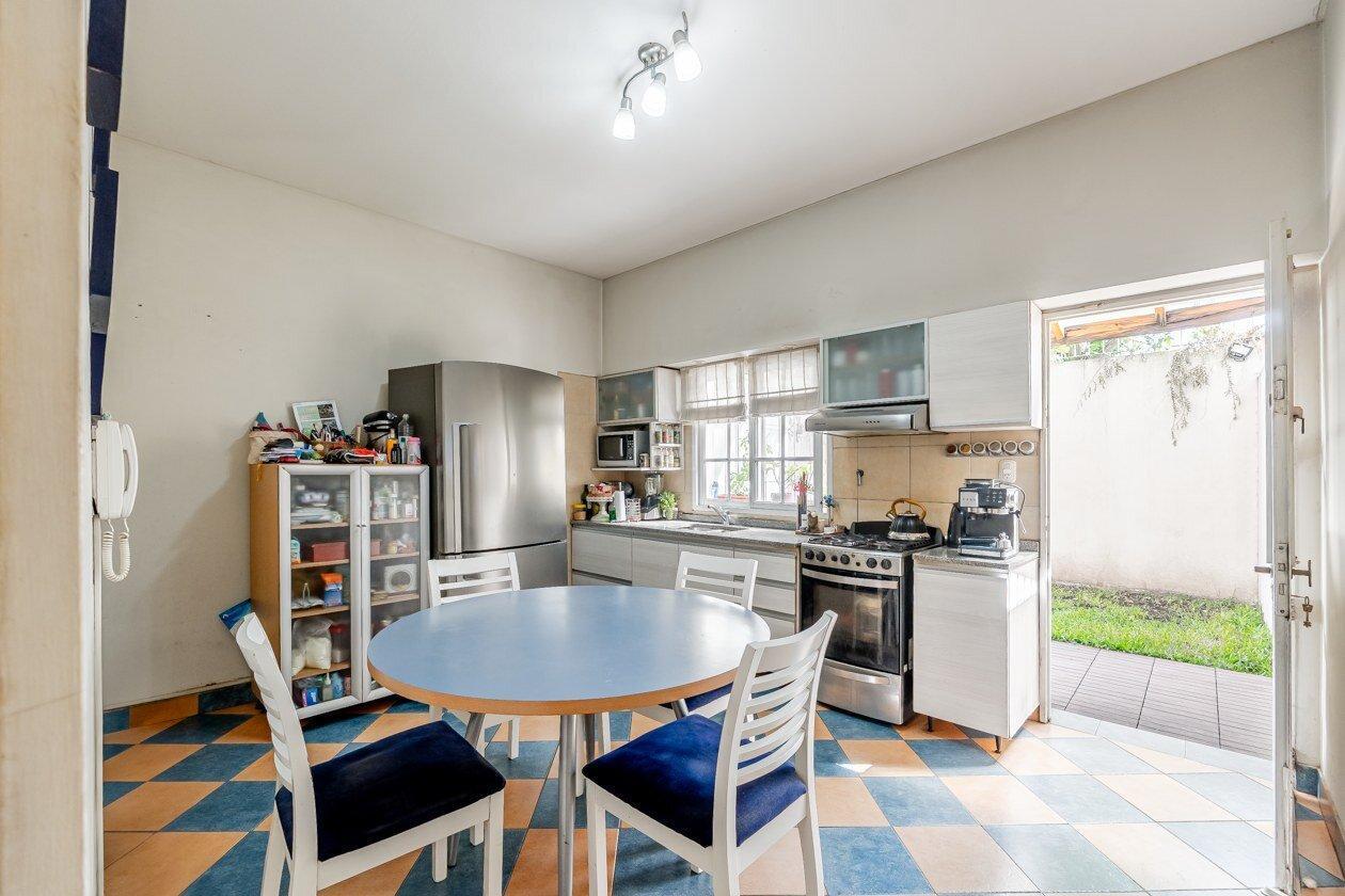 Foto de DUPLEX 3 DORMITORIOS Y JARDÍN APTO CRÉDITO LUGANO, imagen 4