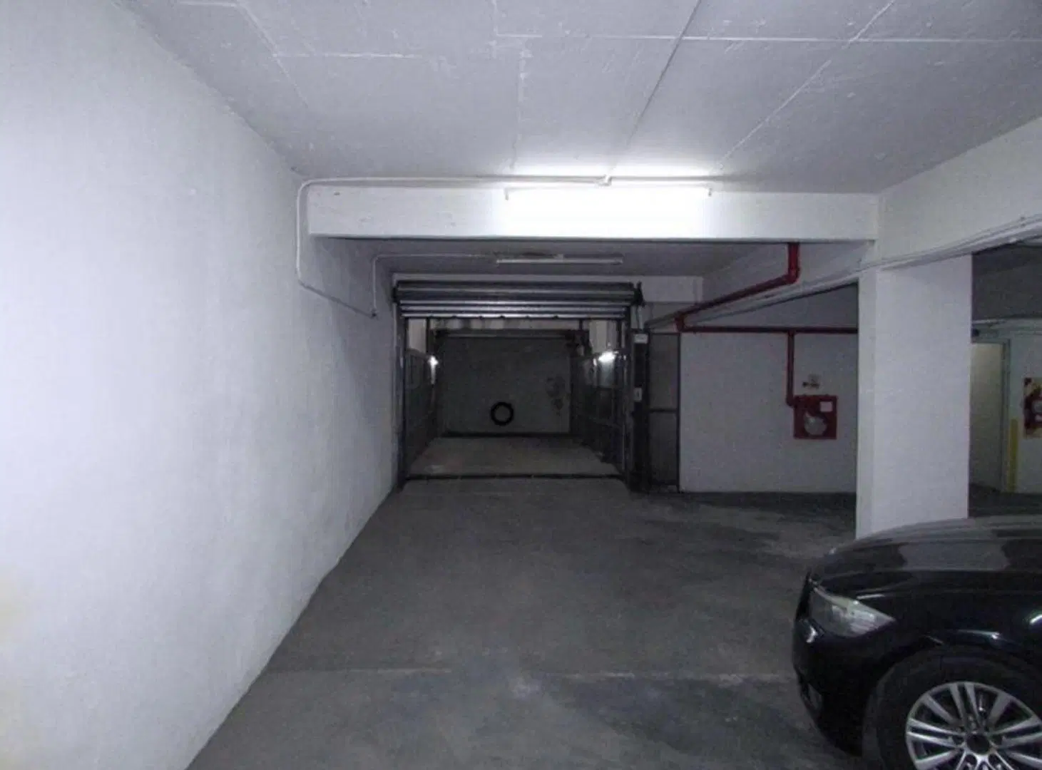 VENTA COCHERA FIJA EN ALMAGRO 1