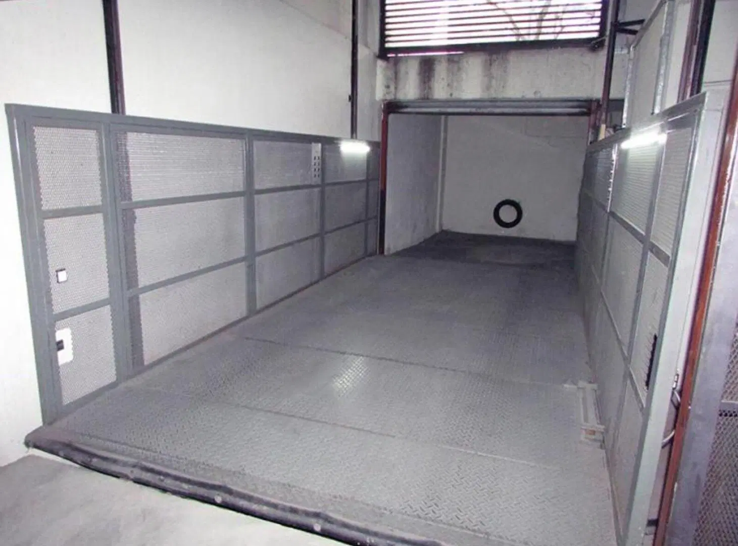 VENTA COCHERA FIJA EN ALMAGRO 3