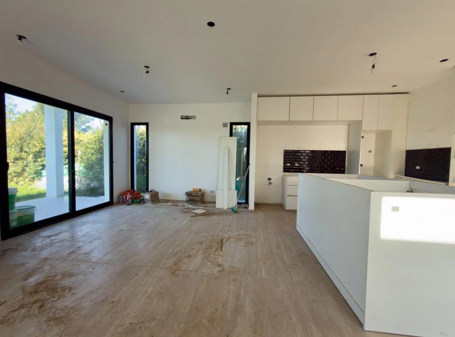 CASA A ESTRENAR EN LA ALAMEDA | 4 AMB + PISCINA + LOTE 700 m² 3