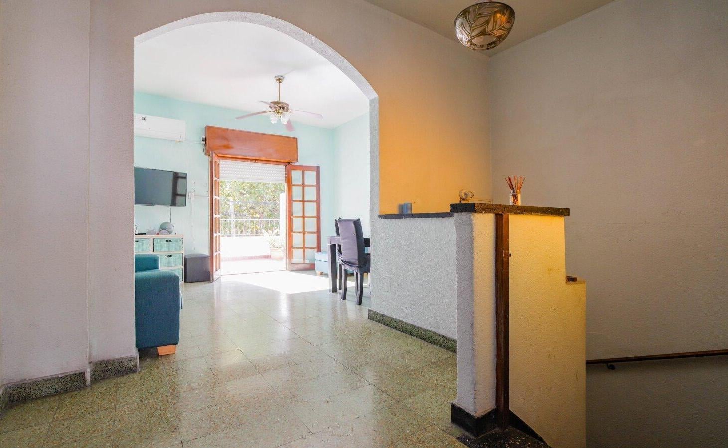 Foto de VENTA PH 4 ambientes Lugano Gran Terraza, Quincho, Parrilla, patio y, imagen 3