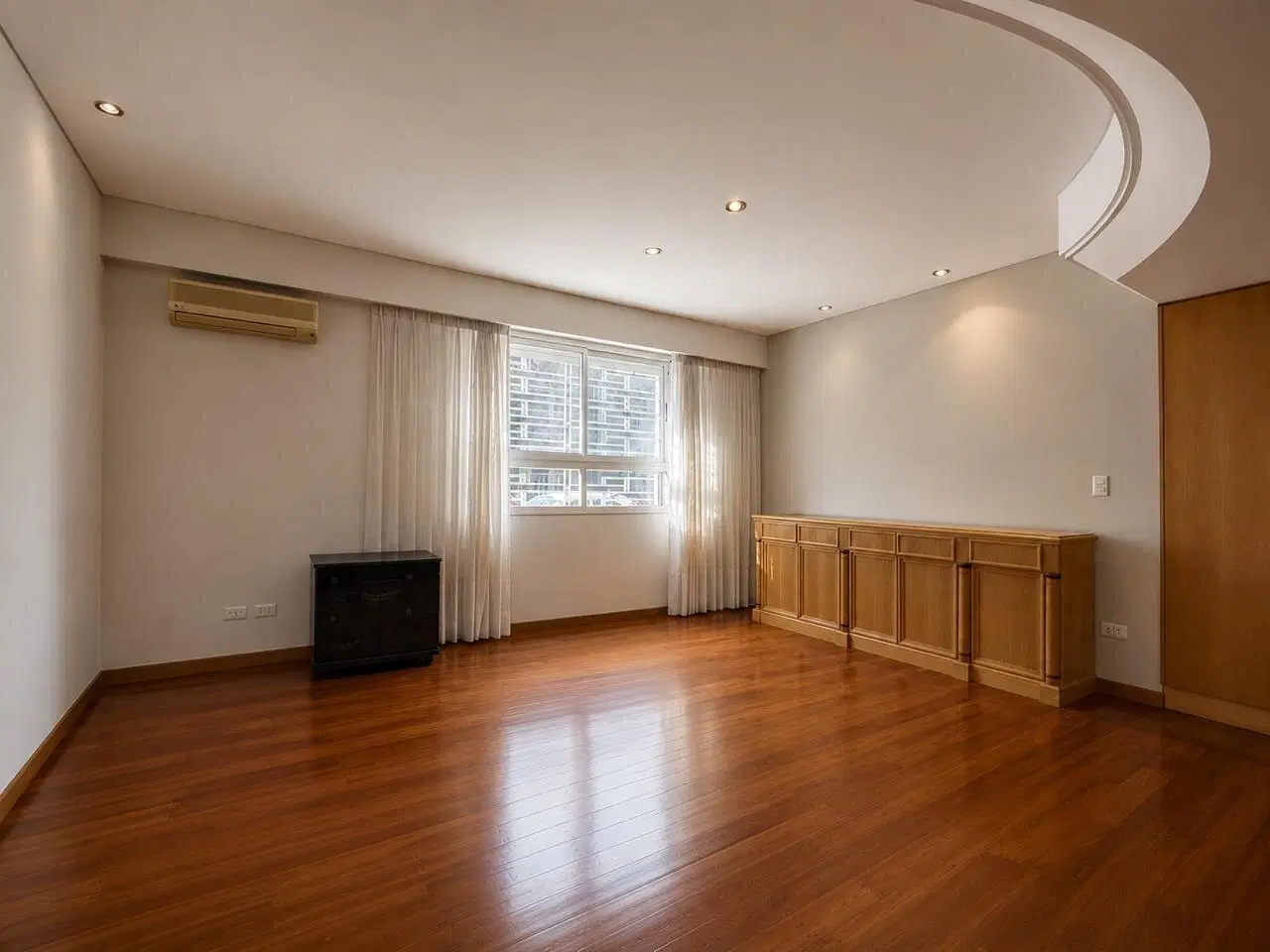 VENTA HERMOSO PH DE CATEGORIA EN V. URQUIZA R 3 AMBIENTES CON TERRAZA Y DOS BAÑOS COMPLETOS Y PATIO 3