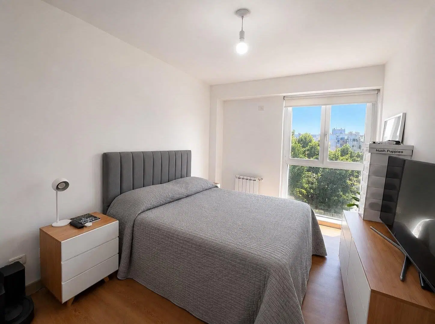 VENTA DEPARTAMENTO CON BALCON AL FRENTE Y COCHERA EN OLIVOS 5