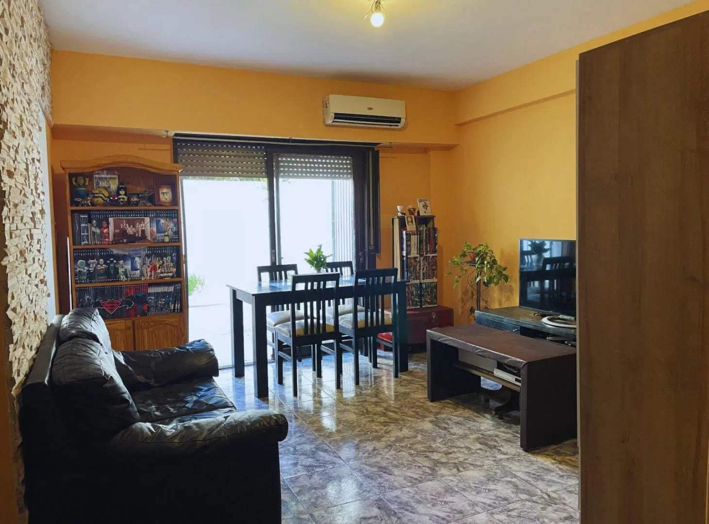 Monoambiente divisible |62 m² totales | Apto Profesional |San Martín Centro | Patio propio 28 m² 5