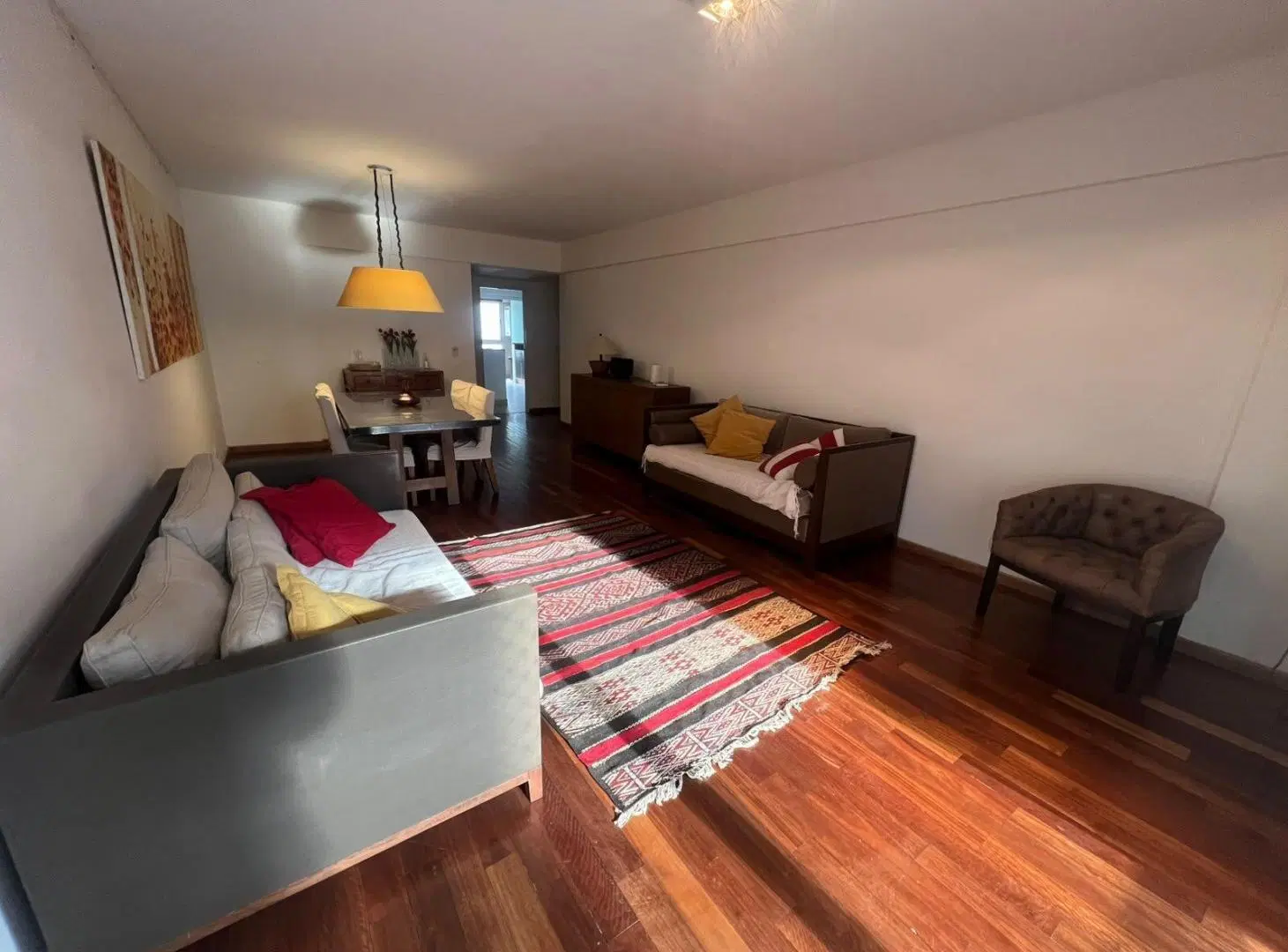 Alquiler departamento de 4 ambientes con cochera amueblado! 1