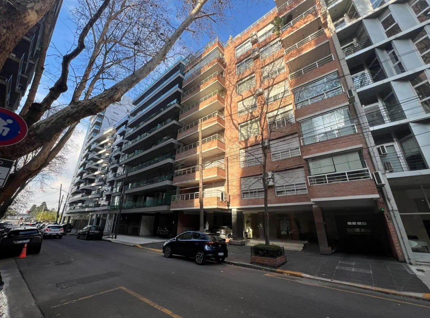 Alquiler departamento de 4 ambientes con cochera amueblado! 4