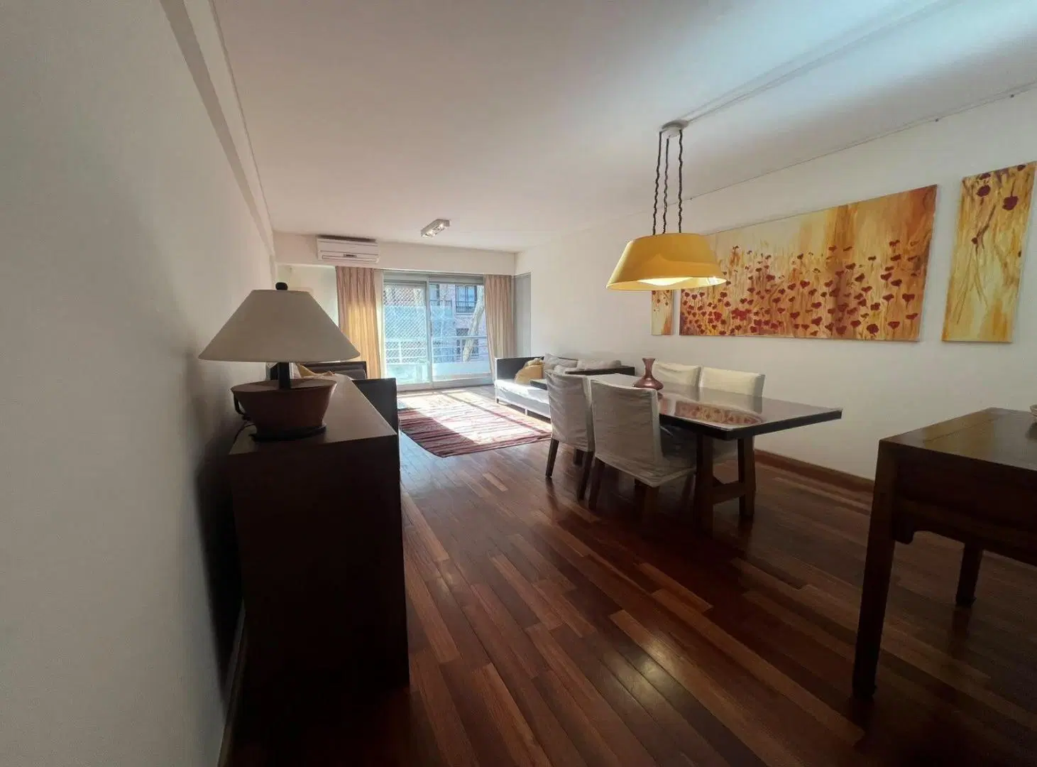 Alquiler departamento de 4 ambientes con cochera amueblado! 2