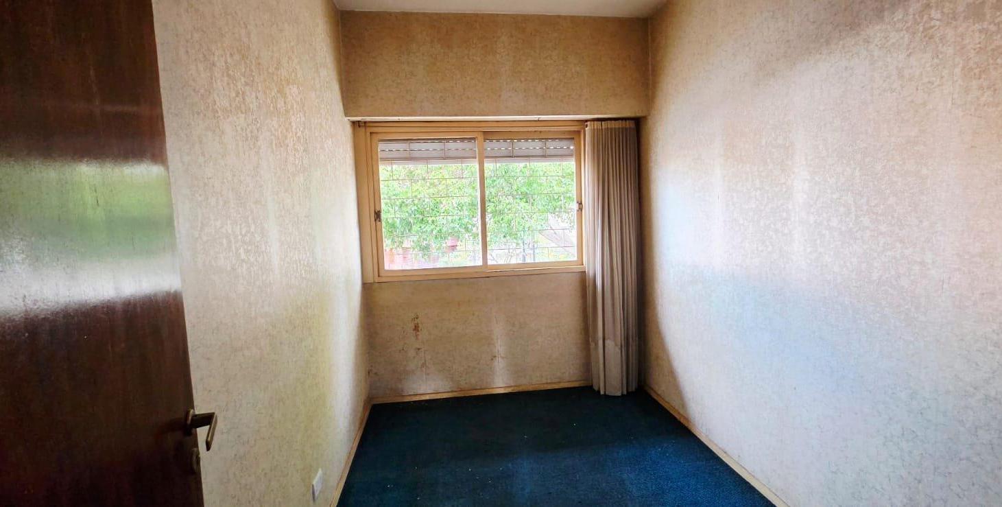 Foto de VENTA DÚPLEX 4 AMBIENTES CON PARRILLA Y COCHERA FLORIDA, imagen 4