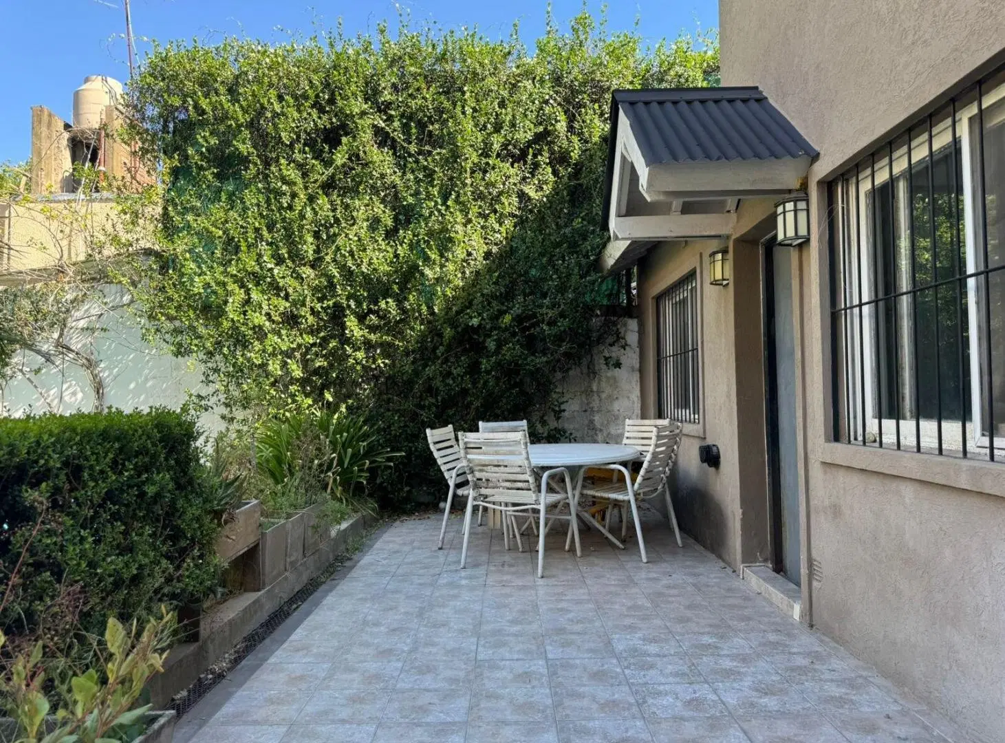 Venta Casa 5 Dormitorios Excelente ubicacion en Manuel Alberti. Apro credito 8