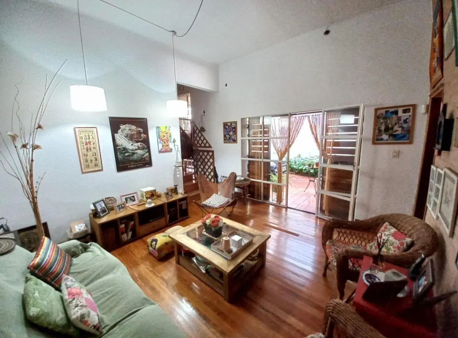 CASA 5 AMB JARDIN PILETA Y COCHERA - V. BALLESTER 3