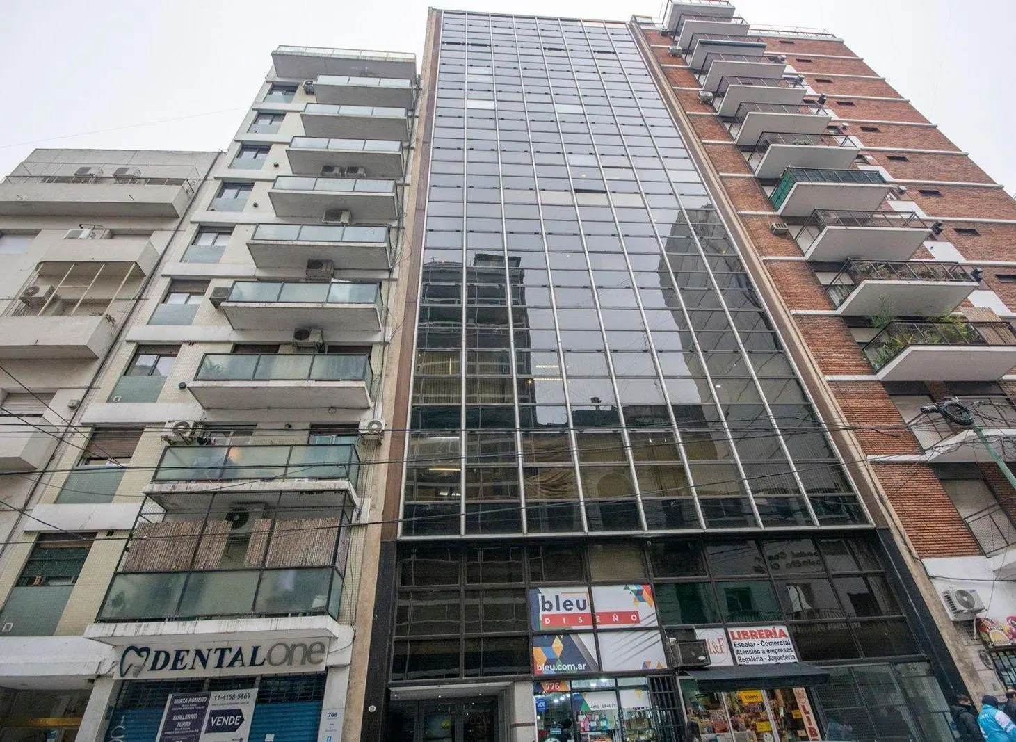 OFICINA EN VENTA TRIBUNALES APTO CONSULTORIOS MEDICOS 1