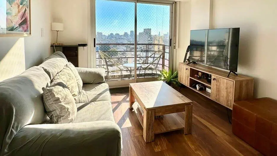 Alquiler 2 Ambientes Amoblado Balcón piso alto vistas En Caballito - Impecable 1