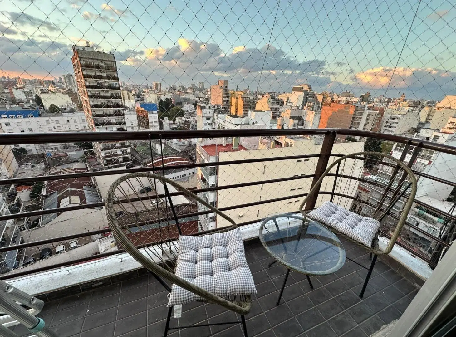 Alquiler 2 Ambientes Amoblado Balcón piso alto vistas En Caballito - Impecable 5