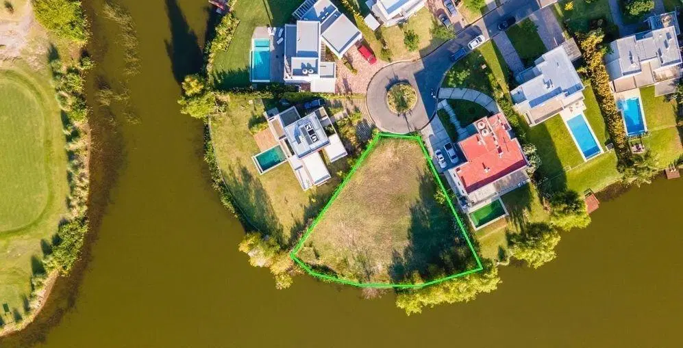 Venta lote al agua en El Canton Barrio Islas 3