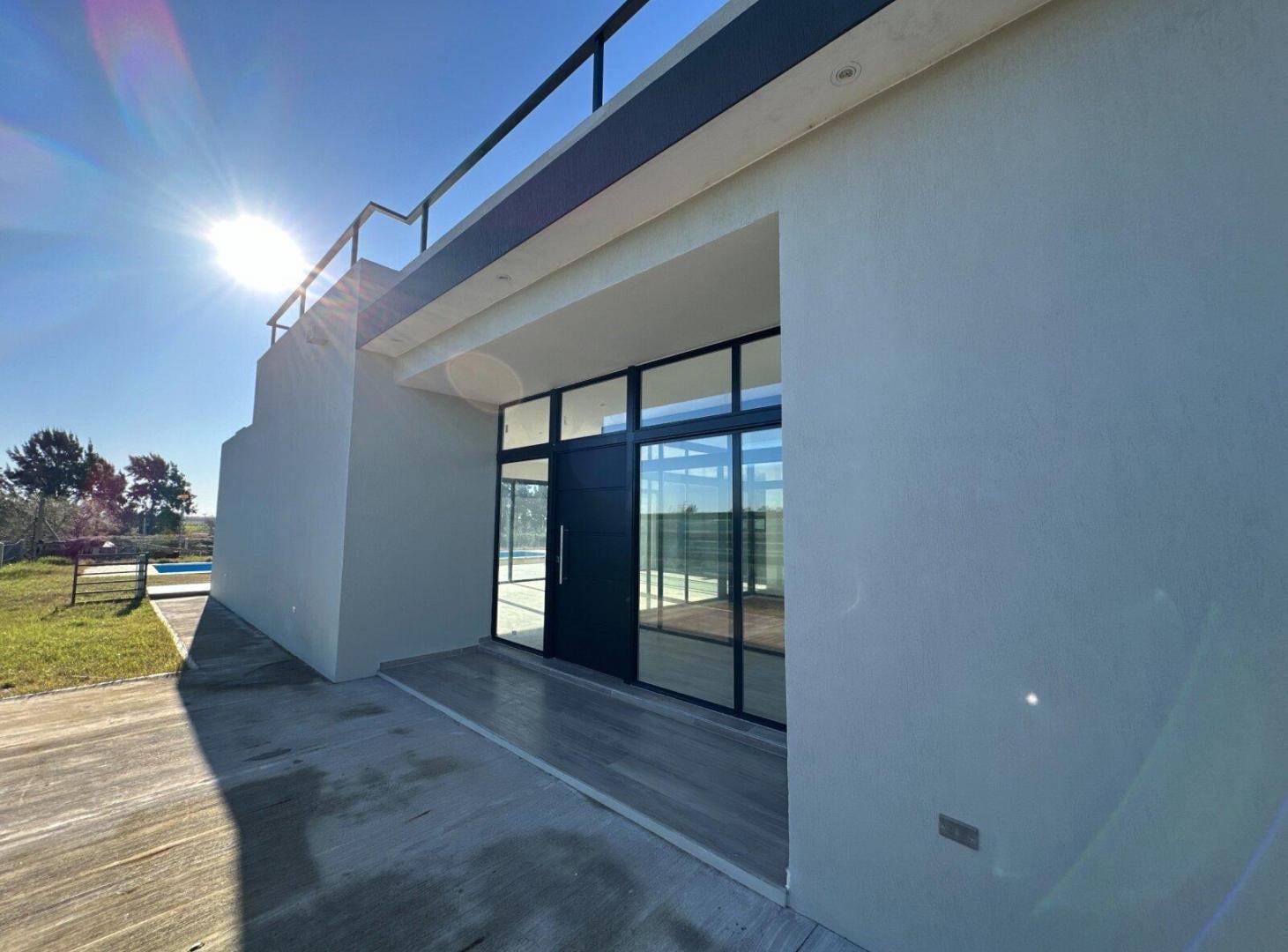 Foto de Venta Casa 5 amb a estrenar c/lote en altura, pileta, terraza - Bo. Villalobos - Hudson, imagen 5