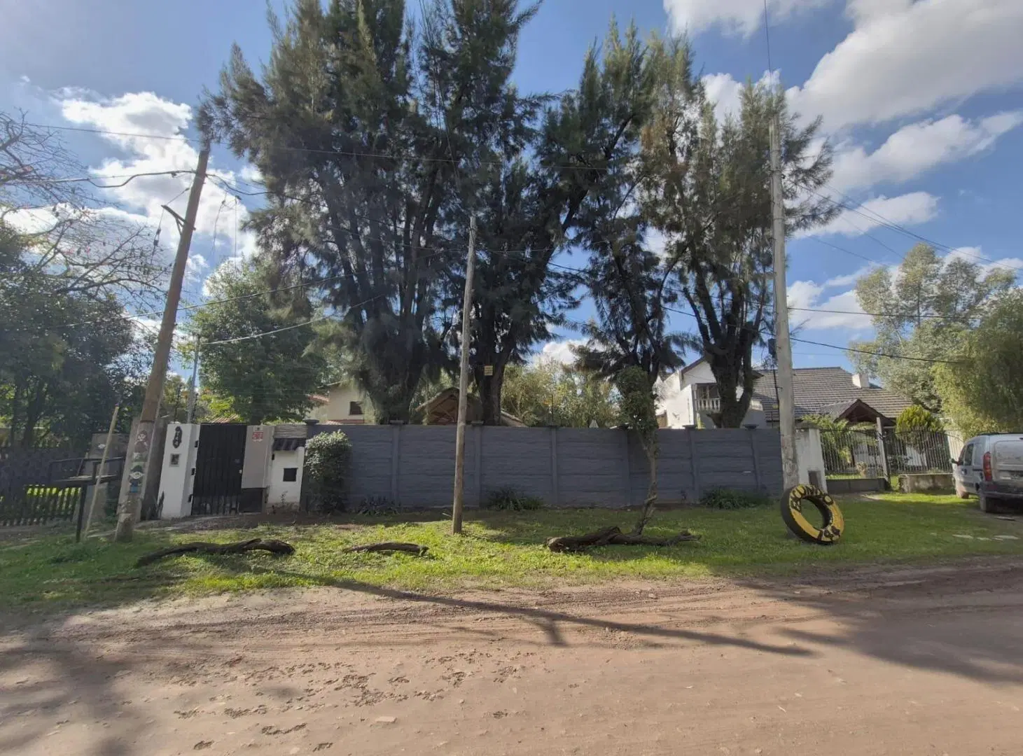 Casa quinta en venta Villa Luzuriaga con pileta 2