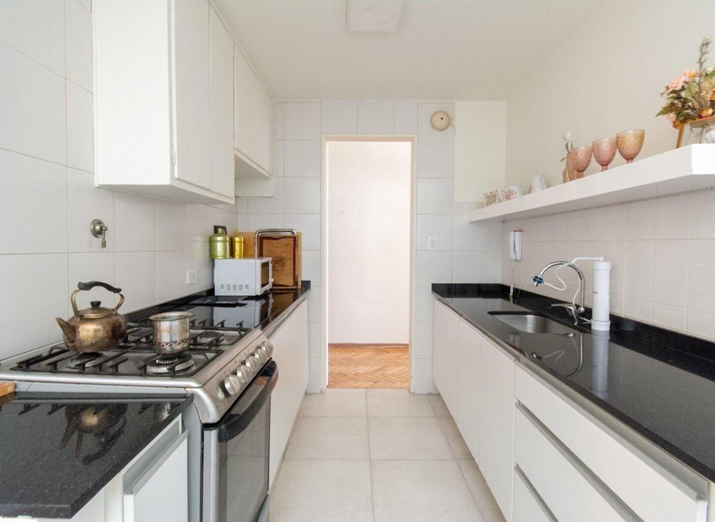 Foto de VENTA | 4 AMB + DEPENDENCIA | BELGRANO | LUZ | SOL | SILENCIO | ORIENTACION NORTE, imagen 5