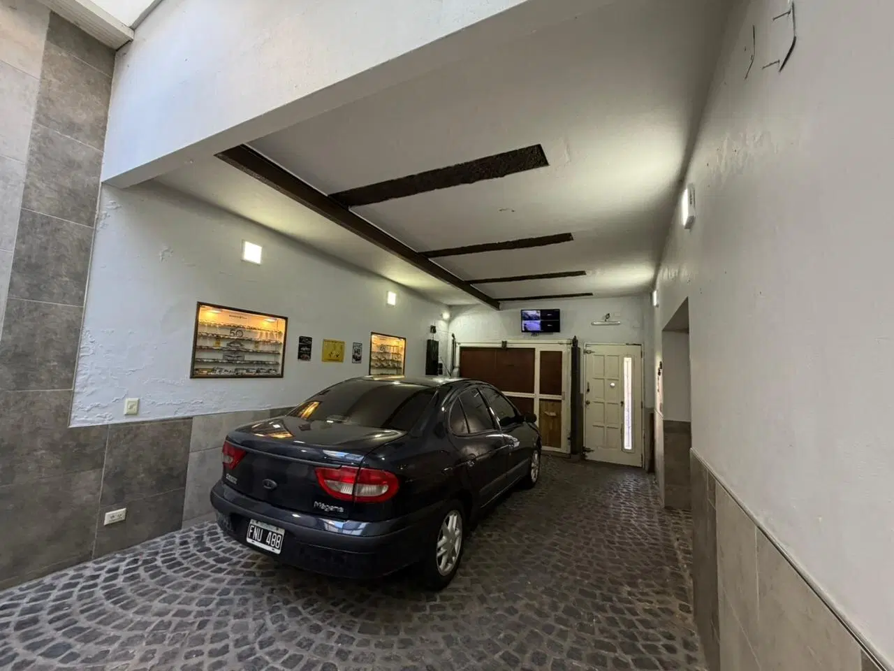 Venta casa 5 amb. con terraza parrilla y pileta en Pompeya 2
