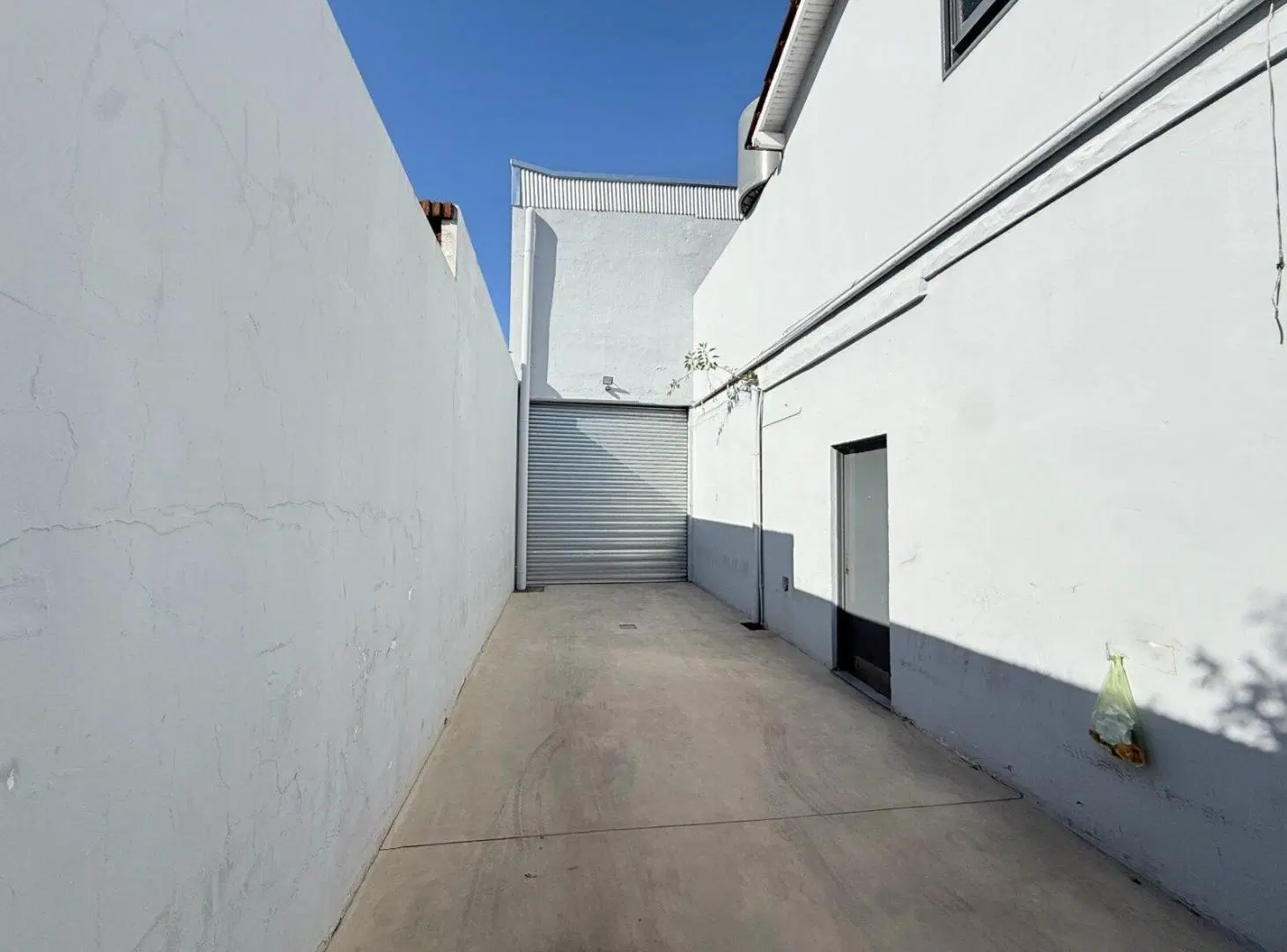 GALPÓN EN VENTA | VILLA BOSCH | DEPÓSITO + OFICINAS | LOTE 10x46 OPORTUNIDAD 3