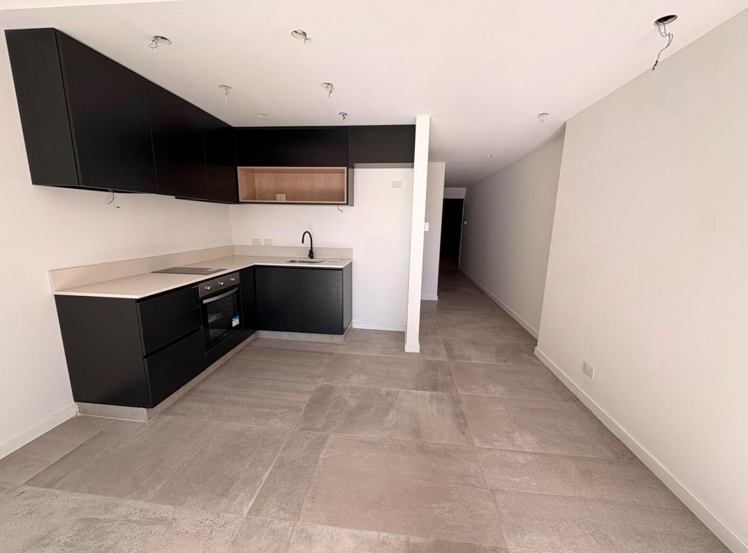 Foto de Venta departamento 2 ambientes piso alto muy luminoso nuevo a estrenar, imagen 2