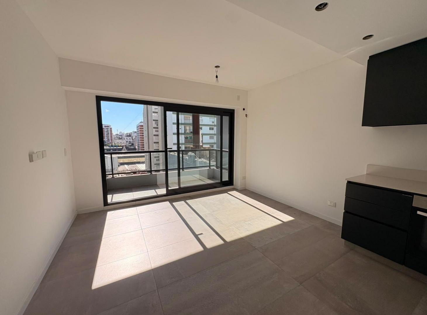 Foto de Venta departamento 2 ambientes piso alto muy luminoso nuevo a estrenar, imagen 3