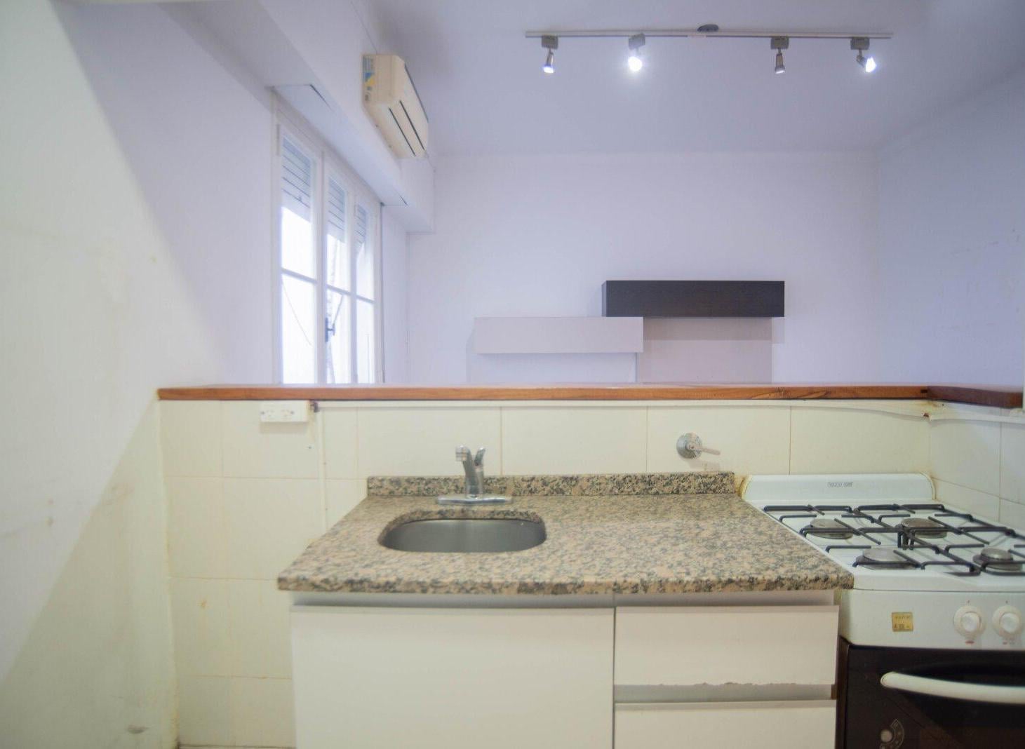 Foto de Venta de 2 Ambientes Luminoso y Tranquilo en Zona Residencial - Villa, imagen 4