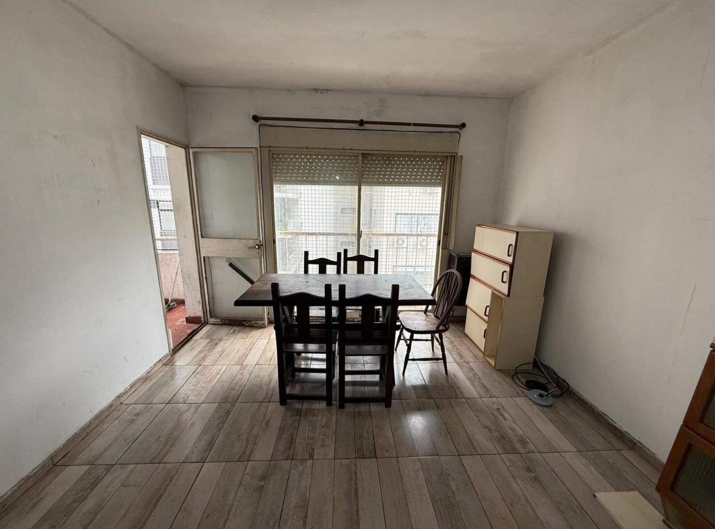 Foto de Venta Depto 4 Amb con espacio guardacoches fijo OPORTUNIDAD A, imagen 2