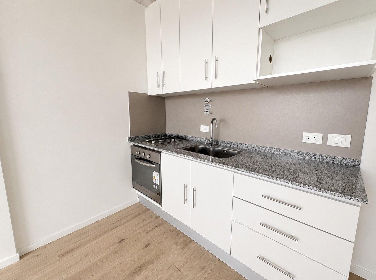 Foto de Alquiler departamento monoambiente amplio Pileta, nuevo a estrenar, imagen 1