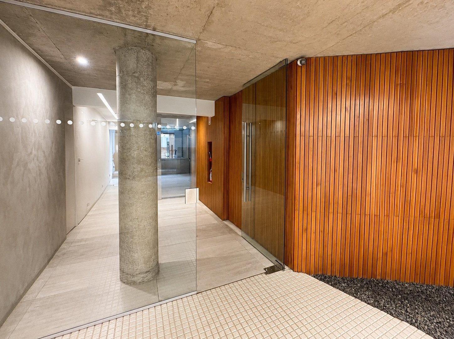 Foto de Alquiler departamento monoambiente amplio Pileta, nuevo a estrenar, imagen 2
