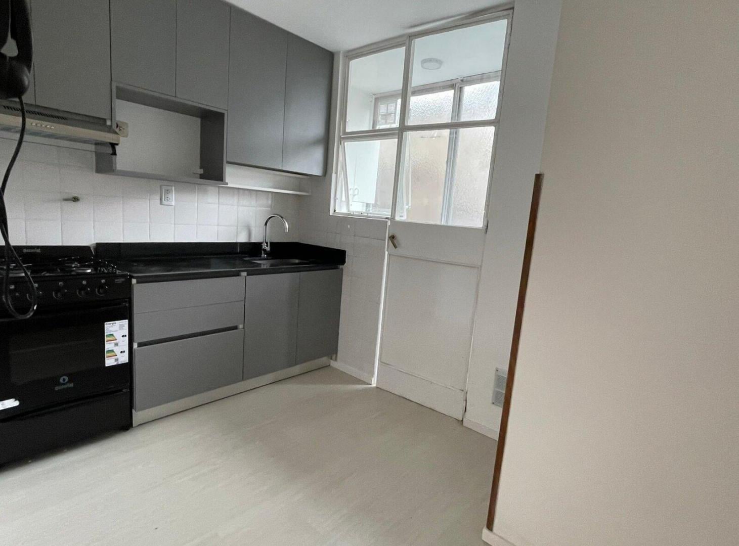 Foto de ALQUILER DEPARTAMENTO 2 AMBIENTES ACASSUSO CON BALCON, imagen 1