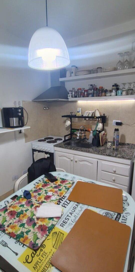 Foto de Venta Depto 2 Amb Avellaneda Dormitorio Cocina completa, imagen 4