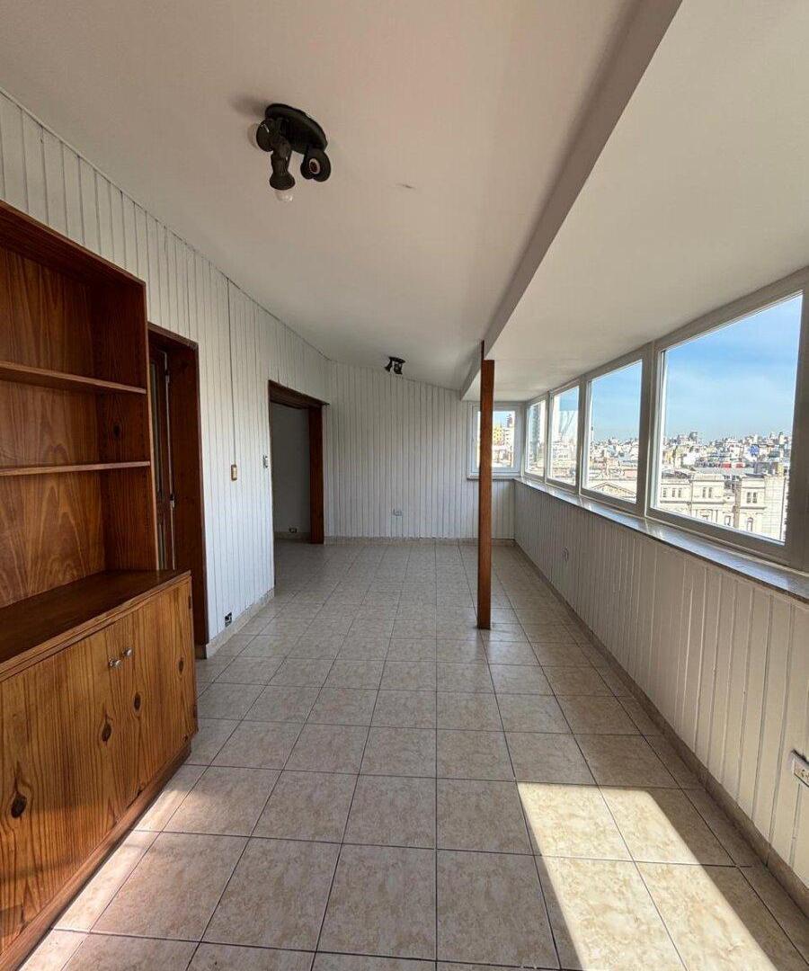 Foto de VENTA 2 DORMITORIOS FRENTE A PLAZA HOUSSAY BARRIO NORTE VISTA, imagen 3