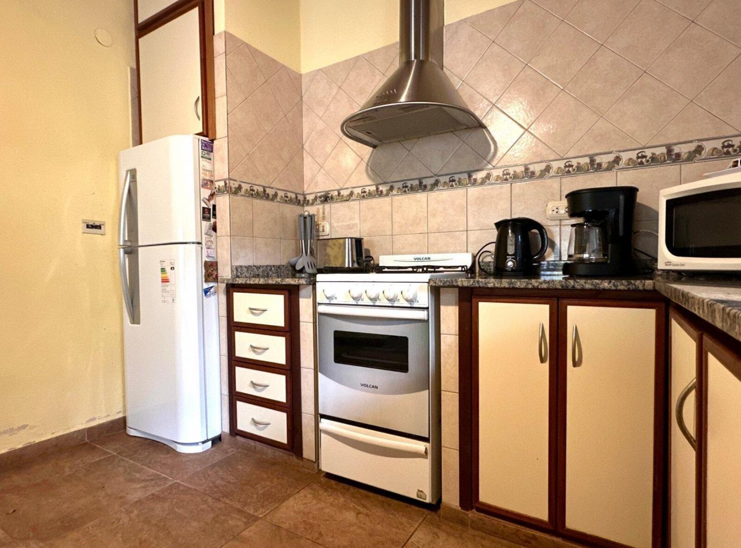 Foto de Venta casa 3 amb en Aguas Verdes con parque y galería, imagen 3