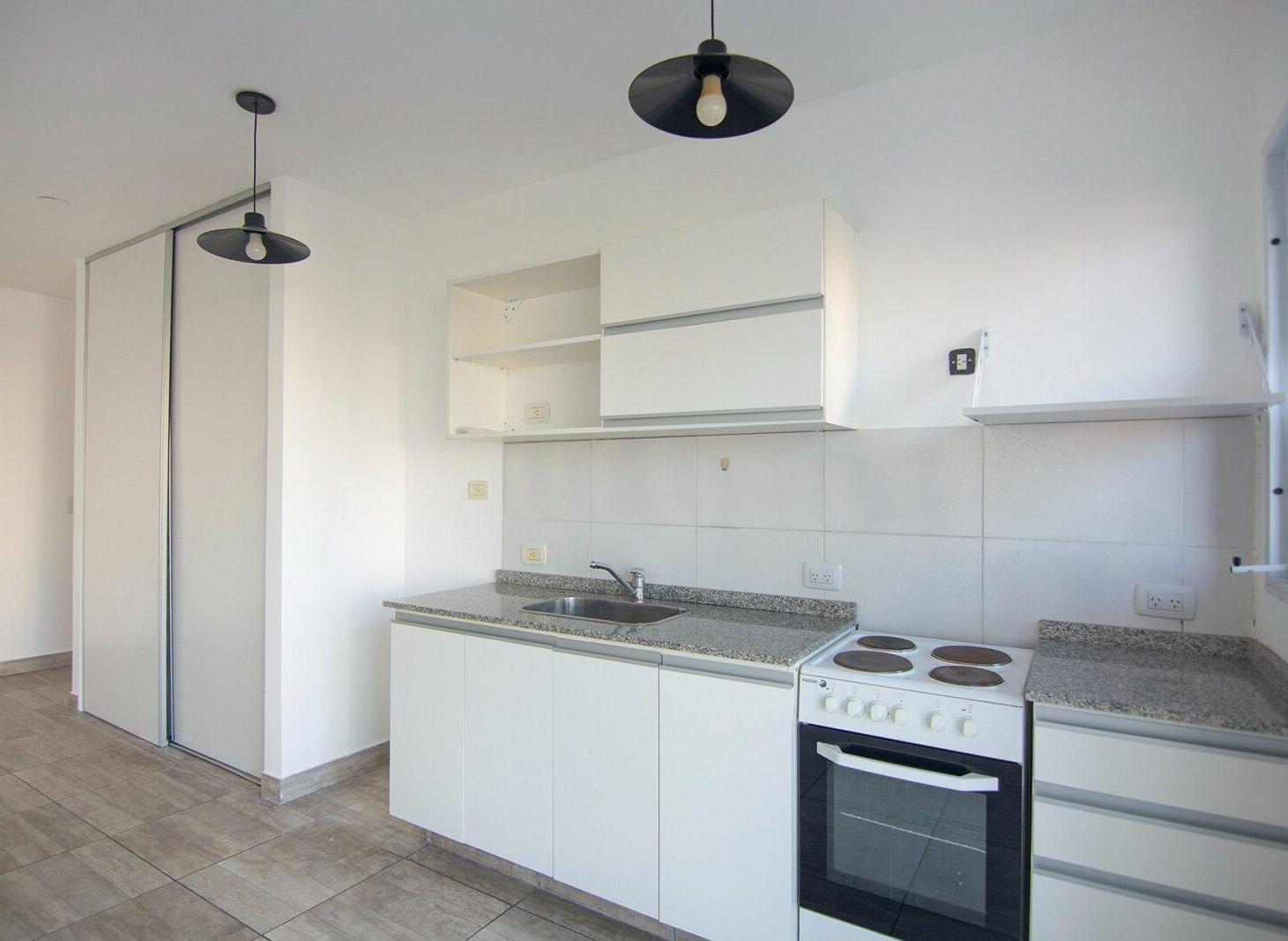 Foto de VENTA DE AMPLIO MONOAMBIENTE EN VILLA DEL PARQUE | SUPER LUMINOSO, imagen 5