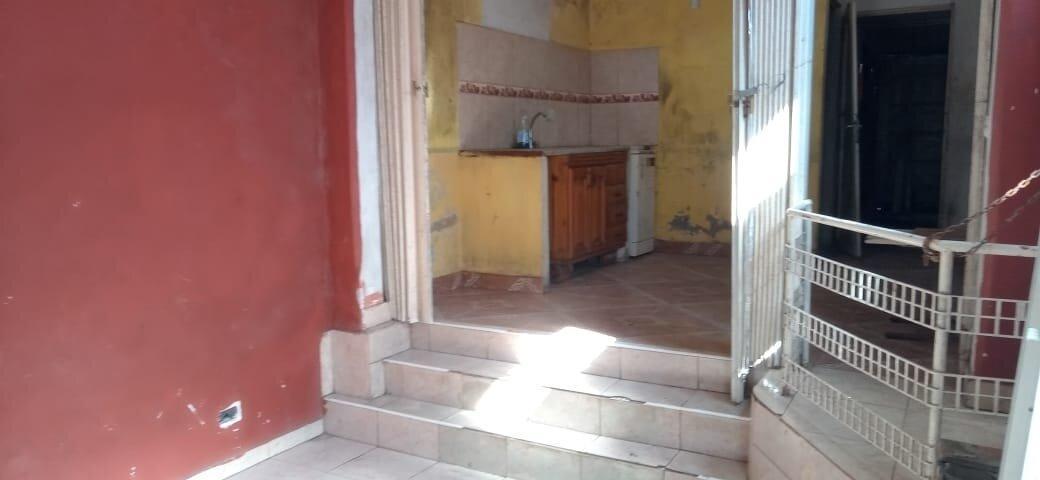 Foto de VENTA PH A REFACCIONAR EN MUY BUENA UBICACION LIBERTAD MERLO, imagen 1