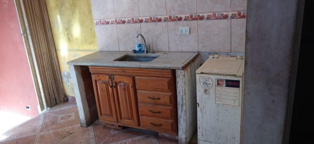Foto de VENTA PH A REFACCIONAR EN MUY BUENA UBICACION LIBERTAD MERLO, imagen 2