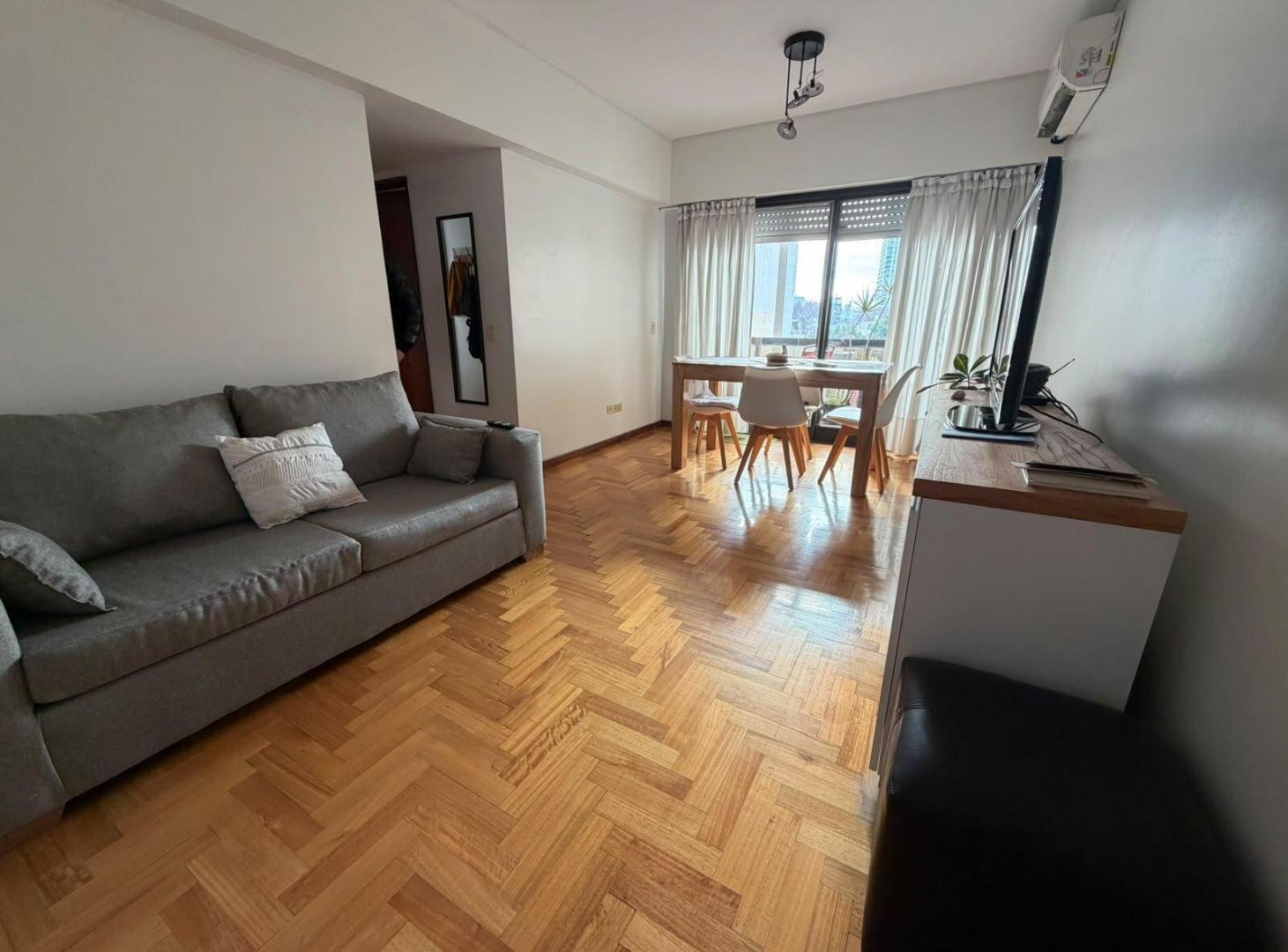 Foto de Venta 2 ambientes en Caballito con cochera - Muy luminoso, imagen 1