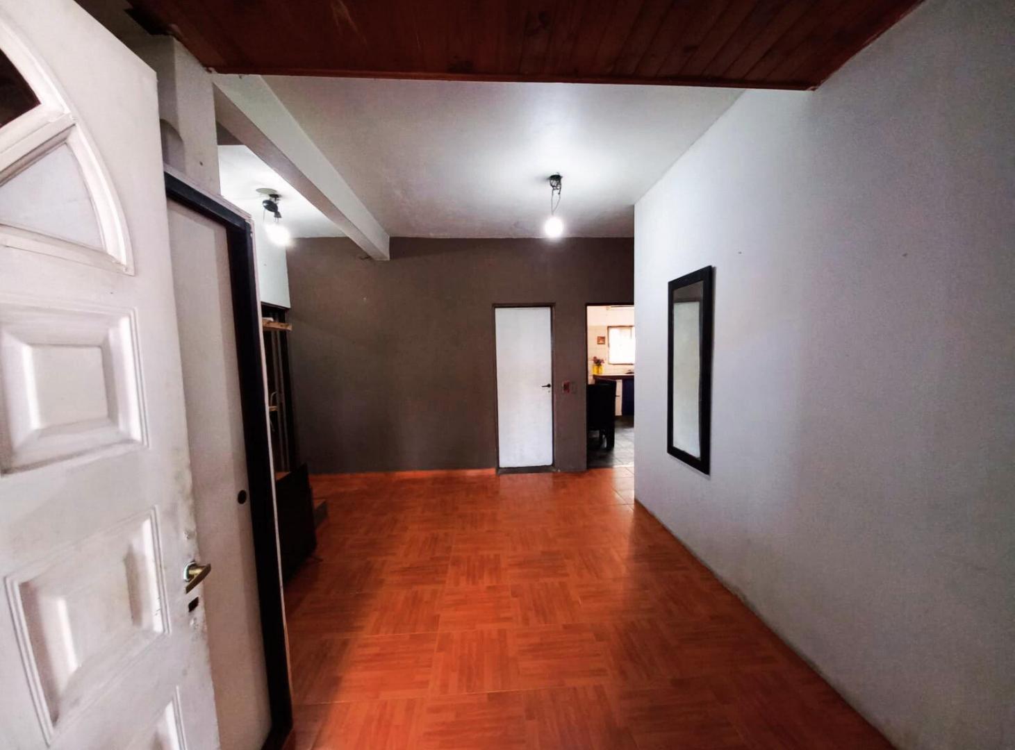 Foto de VENTA | CASA 2 AMB| SAN MARTÍN |152 m2 | COCHERA DOBLE |TERRAZA |, imagen 3