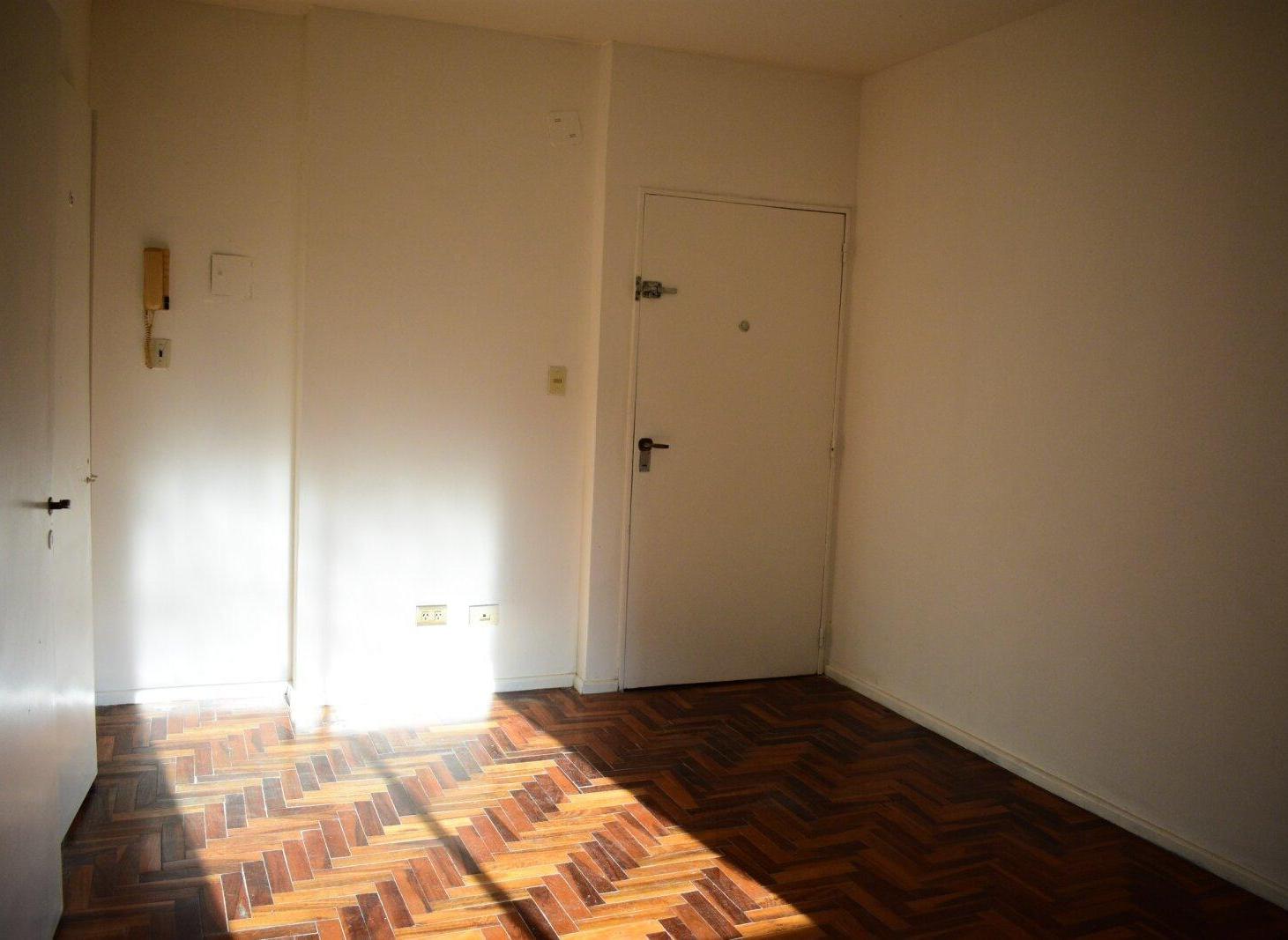 Foto de VENTA DEPTO MONOAMBIENTE RECOLETA, imagen 3